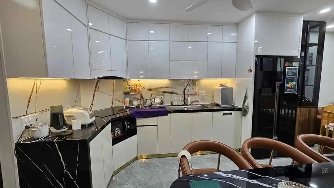 Ô tô! Vũ Ngọc Phan - phân lô kinh doanh - ngõ thông mạnh