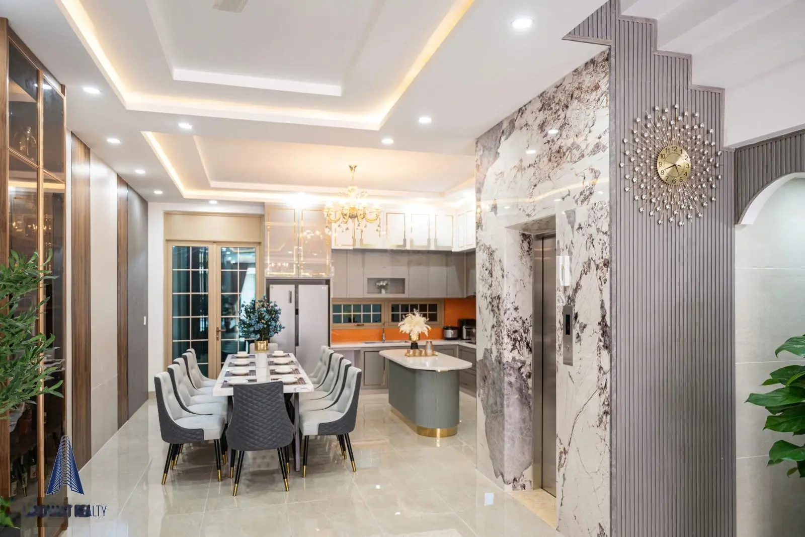 Bán Shophouse Regal Pavillon đường Hóa Sơn 10, vị trí vàng đầu tư