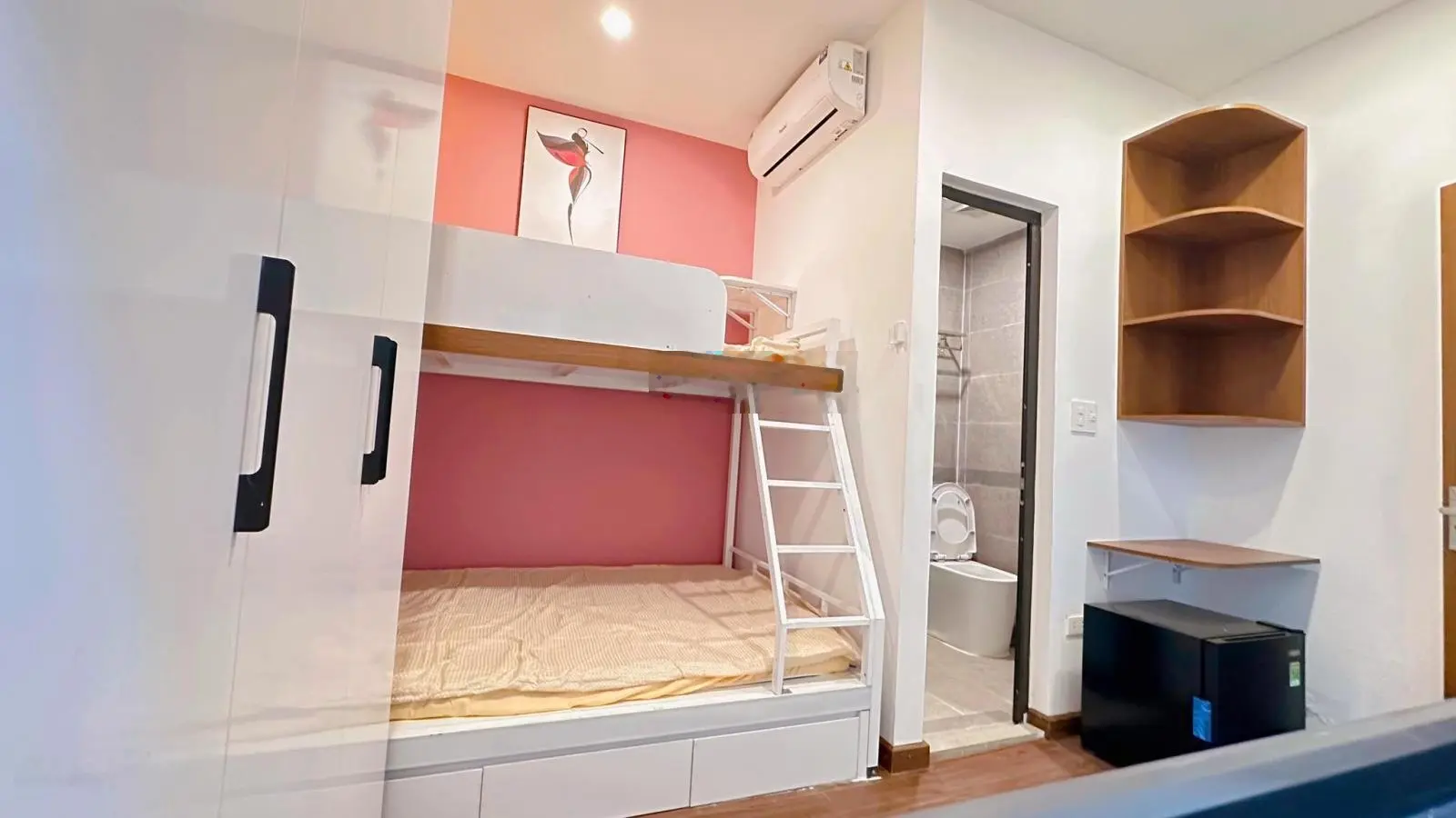 Bán nhà phố Vũ Ngọc Phan, Nguyễn Chí Thanh 75m2 x 7tầng, thang máy, dòng tiền 90tr/th, 0969693855