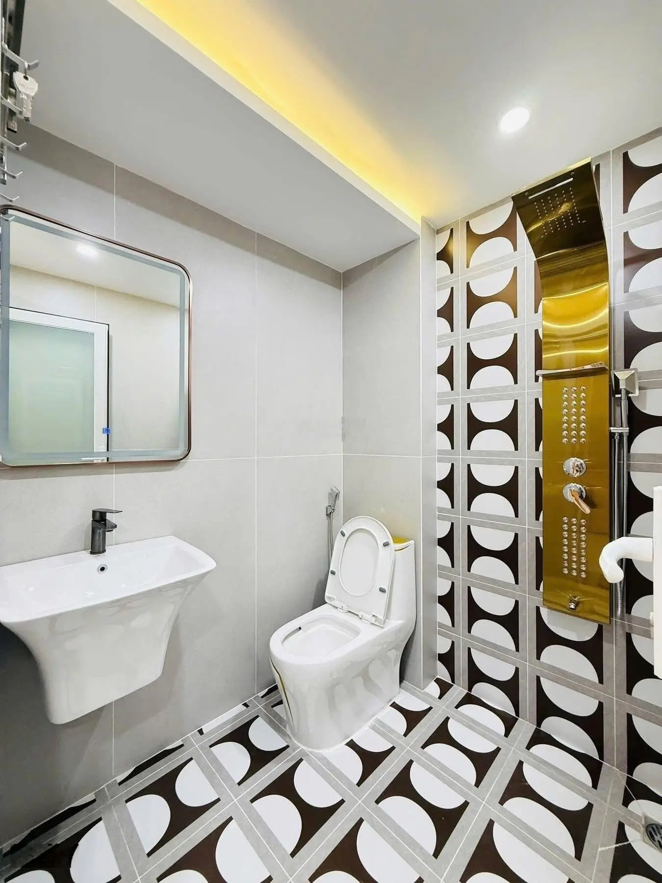 Bán nhà bùi đình túy phường 12 bình thạnh, gần chợ bà chiểu ngã tư hàng xanh 80m2/4tỷ9 sổ hồng