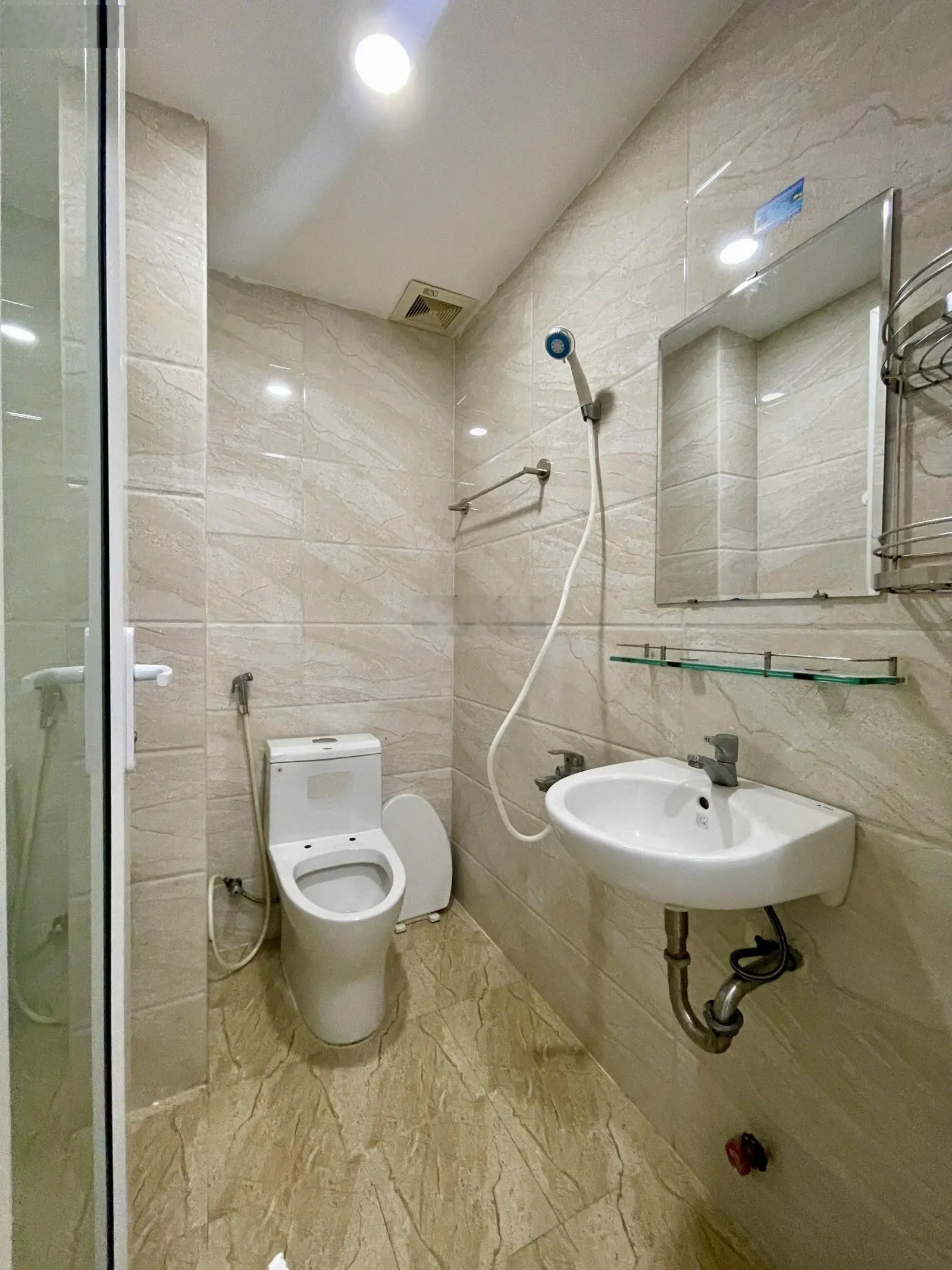 Cần bán nhà 3 tầng Hẻm ô tô 190 Lê Hồng Phong, Phước Hải chỉ 4.5 tỷ