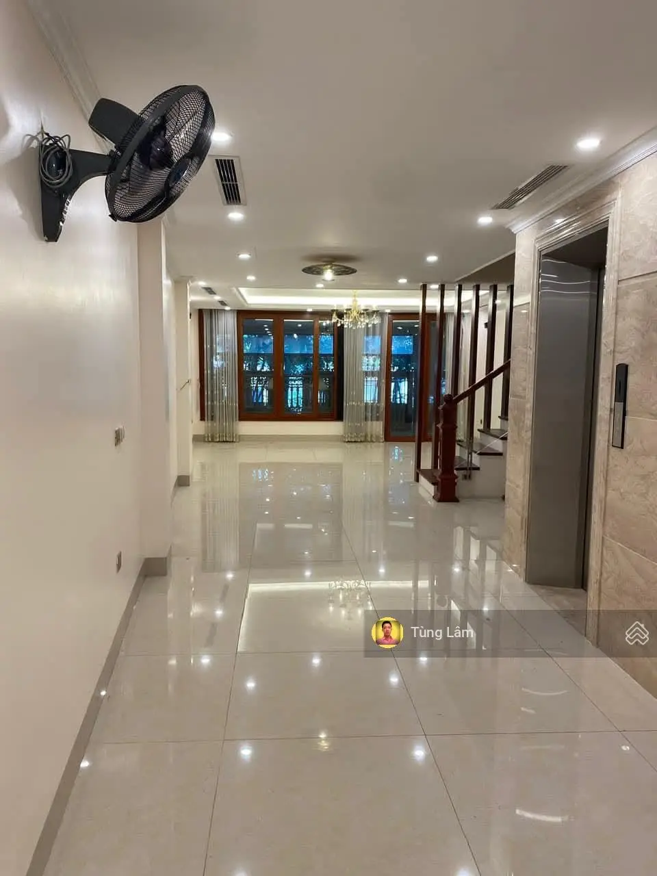 Ảnh thật - Mặt phố Nhật Chiêu - bỏ tiền 1 lần vô vàn tiện ích - mặt Hồ - âm thanh - ánh sáng
