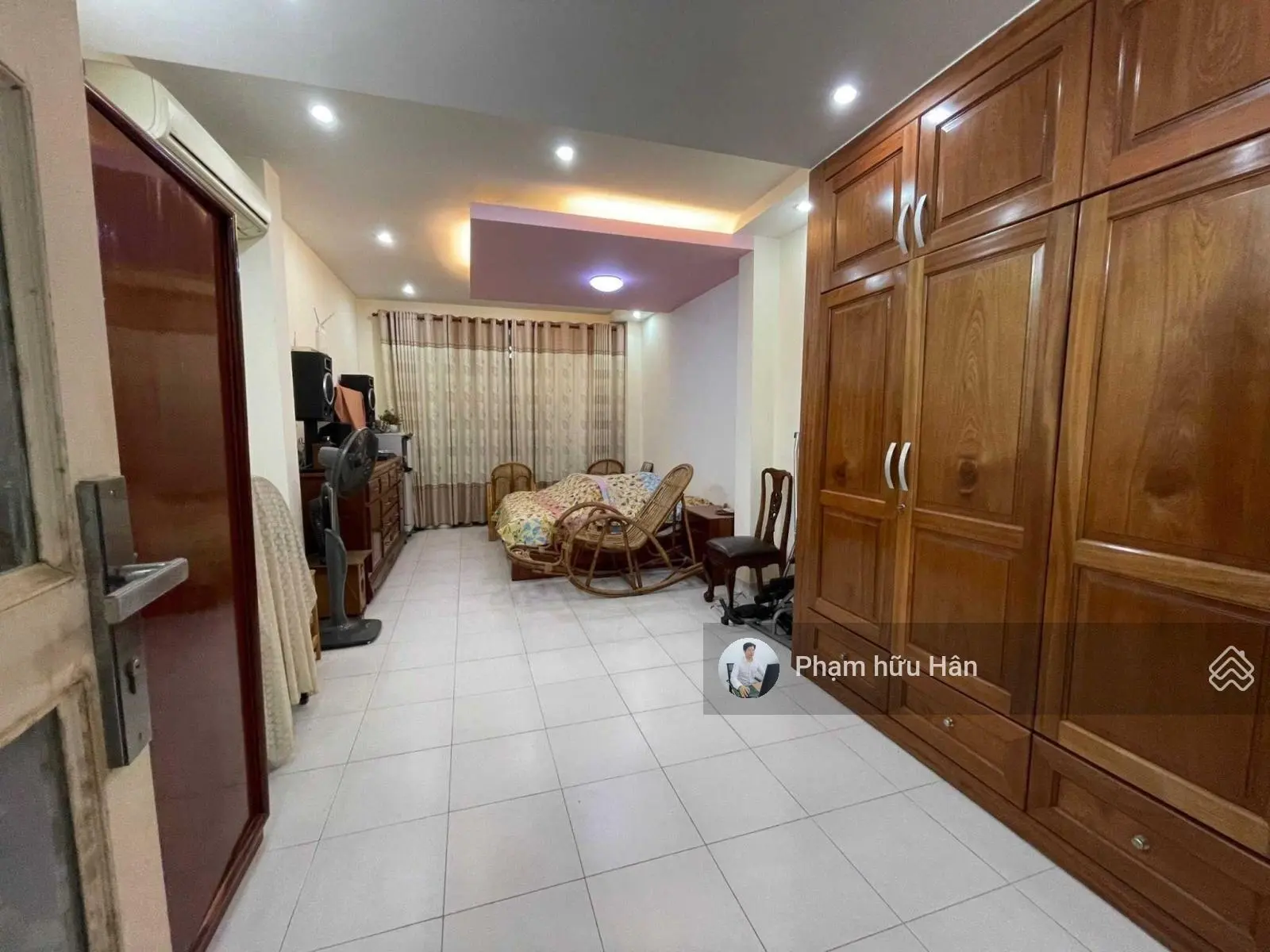 Mặt tiền ngang 4x17m kết cấu 1 trệt 3 lầu đường Cô Bắc Quận 1