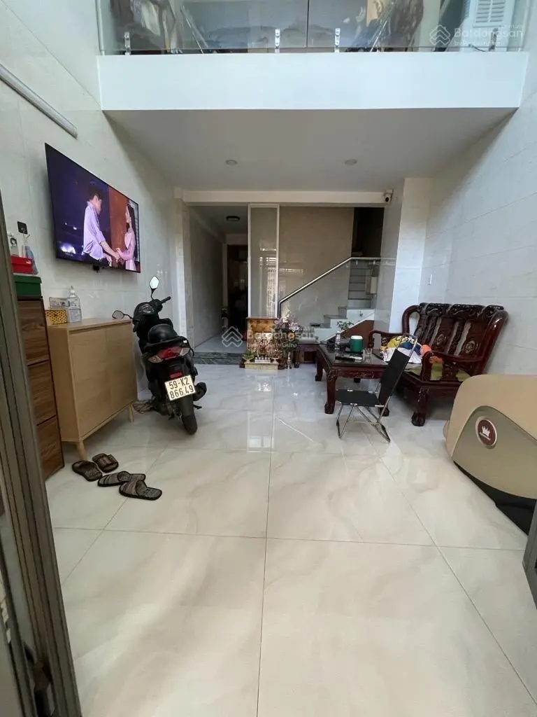 Bán nhà 5 tầng, thang máy, hậu giang, quận 6, nhỉnh 7 tỷ thương lượng