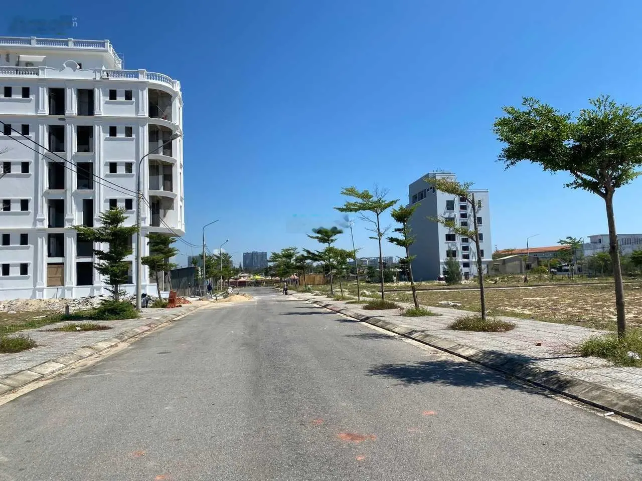 Bán nhanh trong tuần - KDT Ngọc Dương - kề biển cạnh sông - giá tốt