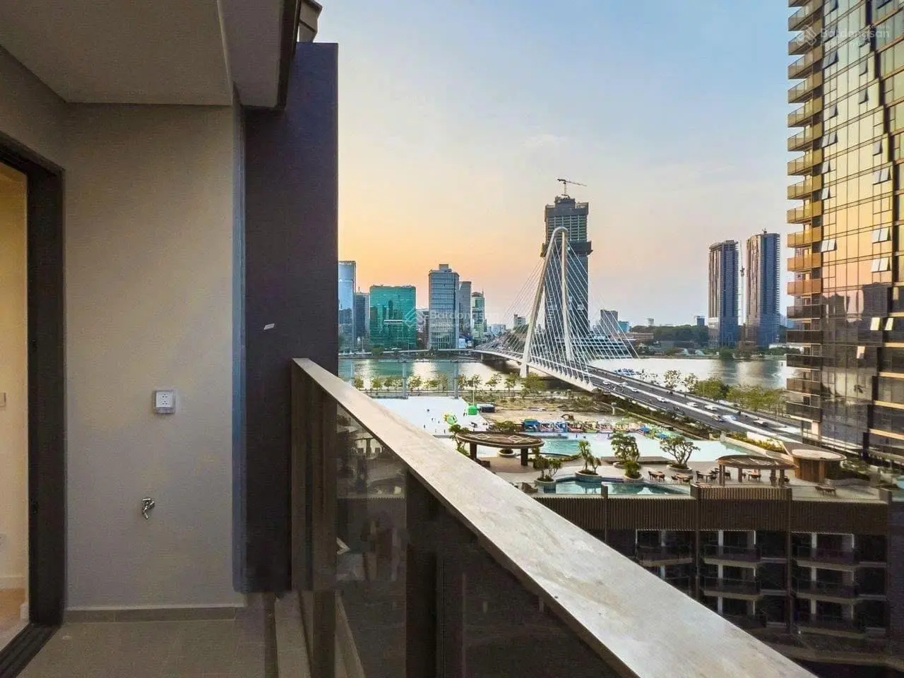 15,5 tỷ sở hữu ngay căn hộ 2PN tại The Opera Thủ Thiêm - Đã bao gồm các chi phí chuyển nhượng