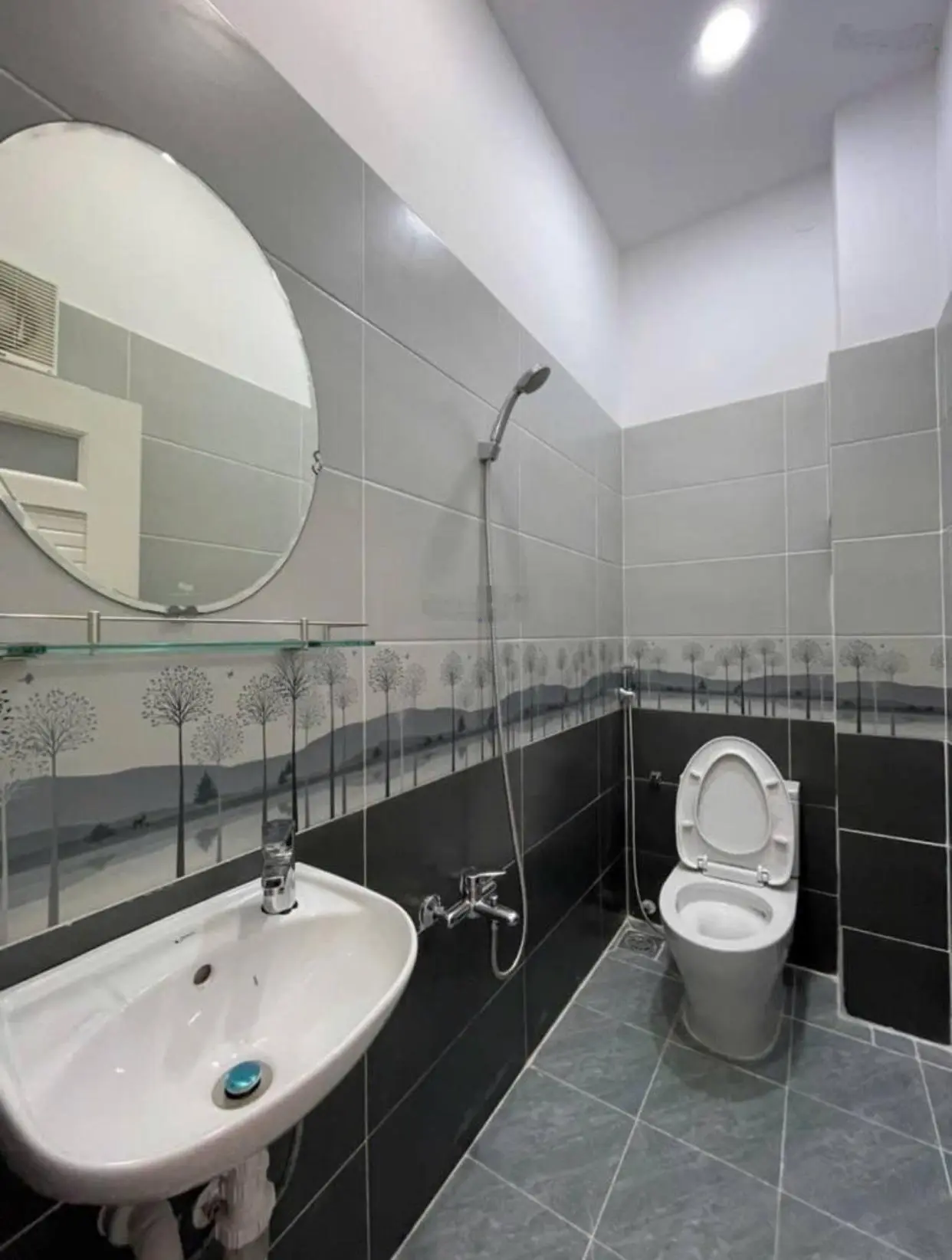 Bán gấp nhà Nguyễn Thiện Thuật, Phường 2, Quận 3 48m2, GIÁ 2TỶ790TR
