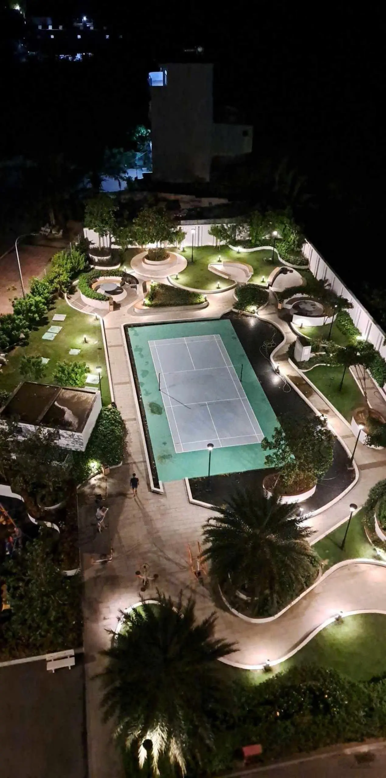 Định cư nước ngoài,bán gấp căn Ricca Q9 sát Q2 2PN,2WC 70m2 view sông-đông nam giá 2tỷ4-đã có sổ