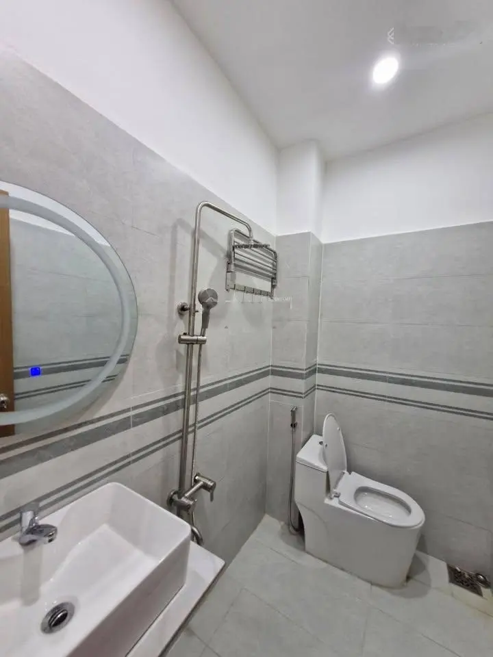 Nhà đẹp 2 tầng 90m2 - đường hẻm hồ bá phấn phước long a quận 9 - 5tỷ7 thương lượng