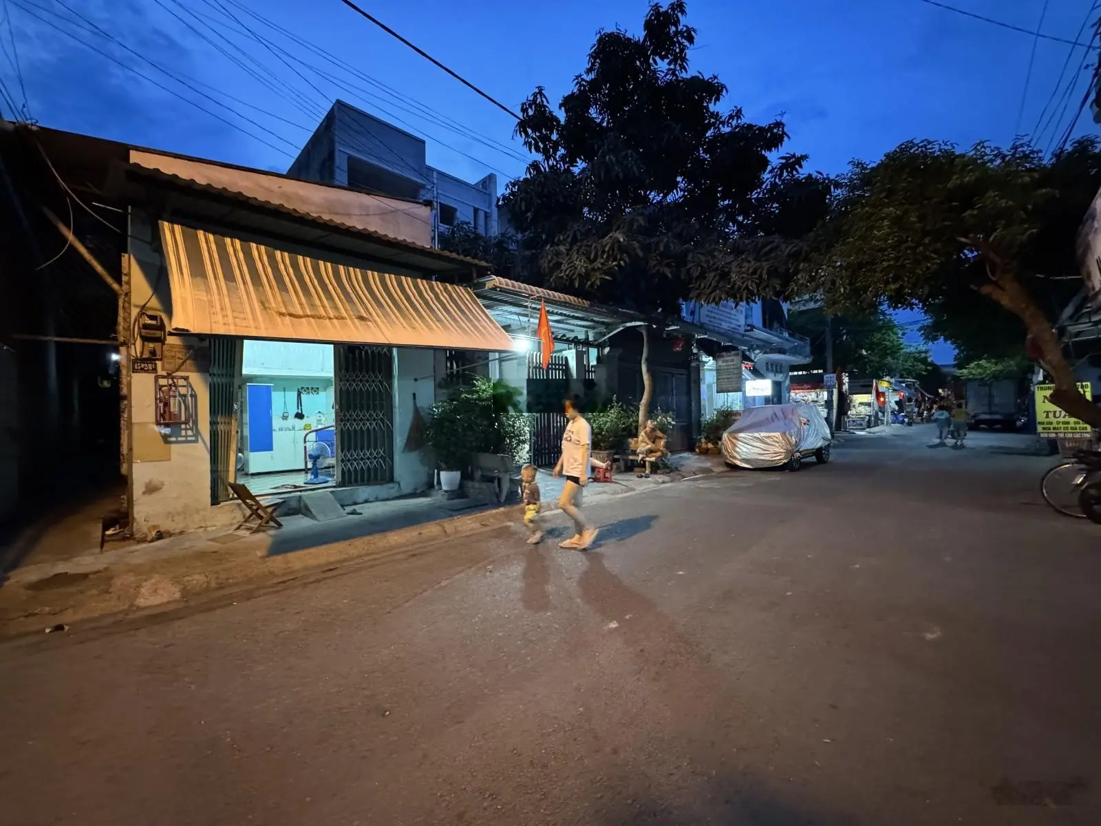 Kẹt vốn kinh doanh giảm 200tr bán nhanh dãy trọ 8 phòng 110m2 ngay Chợ Đồng An 3 KCN VSIP