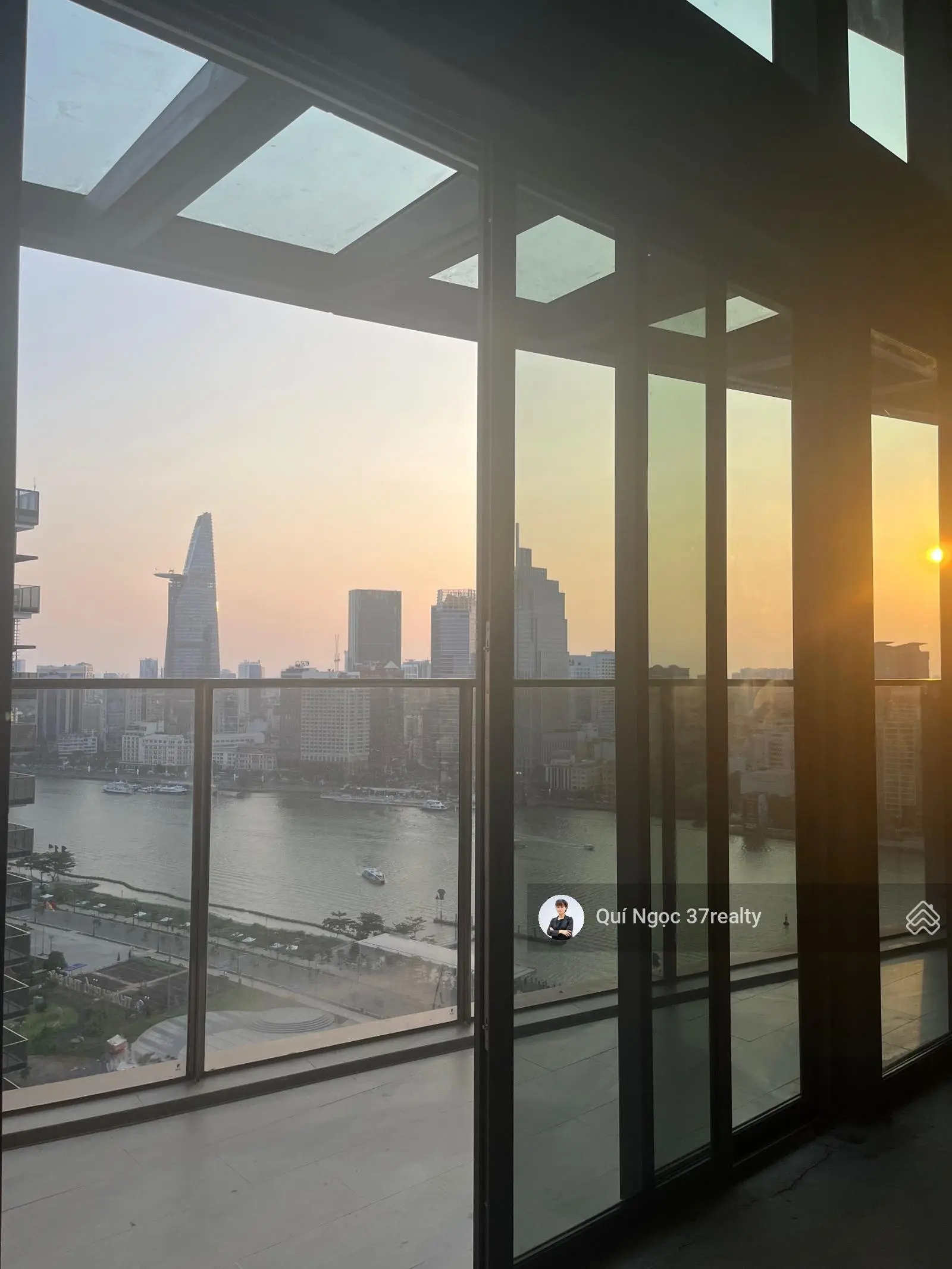 Bán cặp Loft hoa hậu Opera 5PN view sông Q1