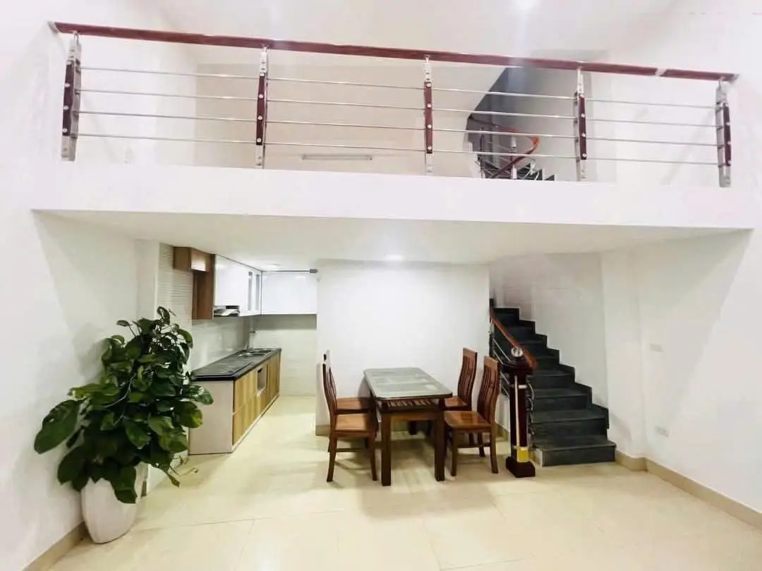 Cần bán gấp nhà 4 tầng SĐCC view đẹp tại Gia Quất, 4,95 tỷ LH 0834995266