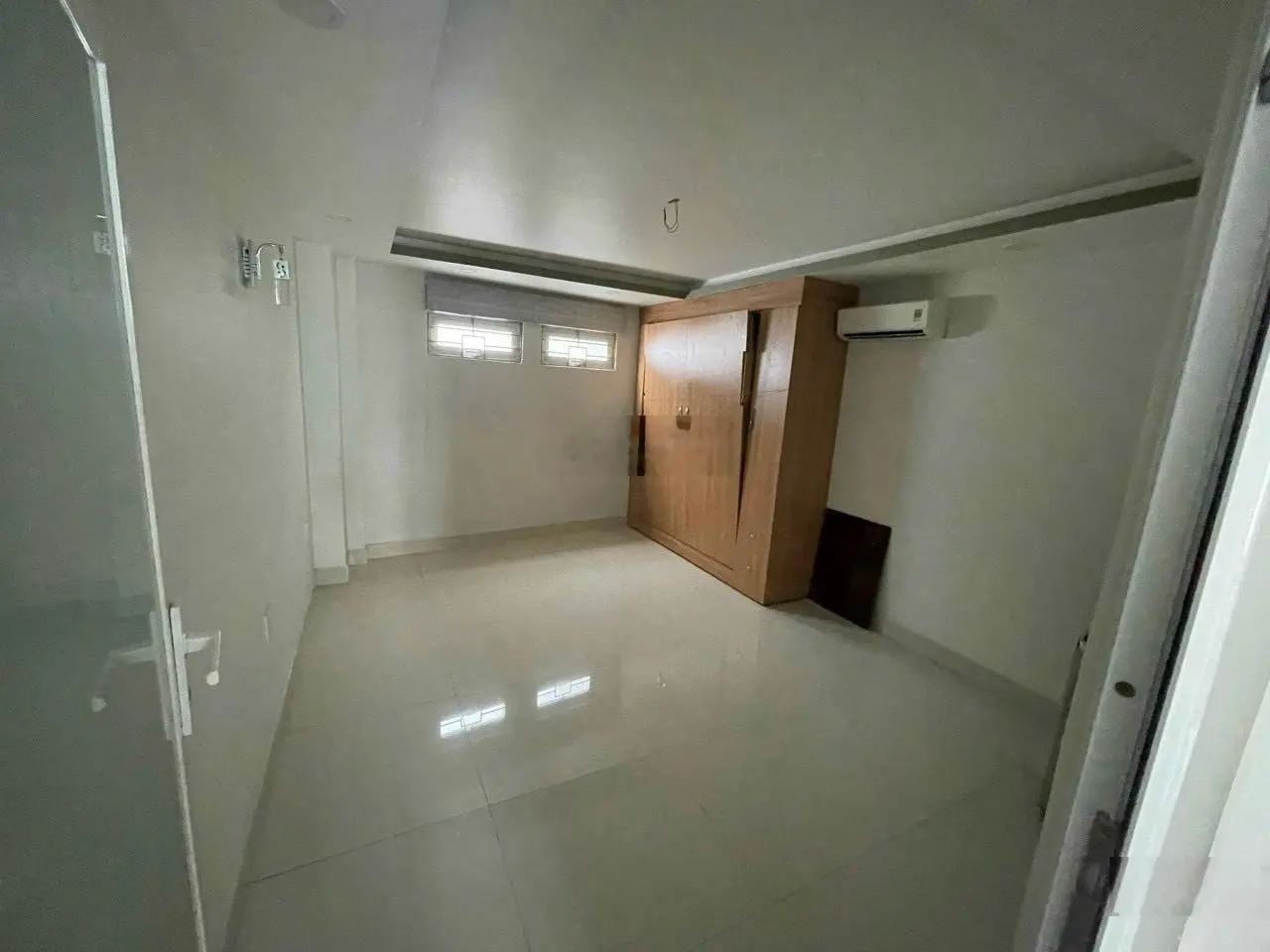 Chính chủ gửi bán căn nhà Mt đường 28 ra lê văn thịnh phường cát lái. Q2. Tp thủ Đức