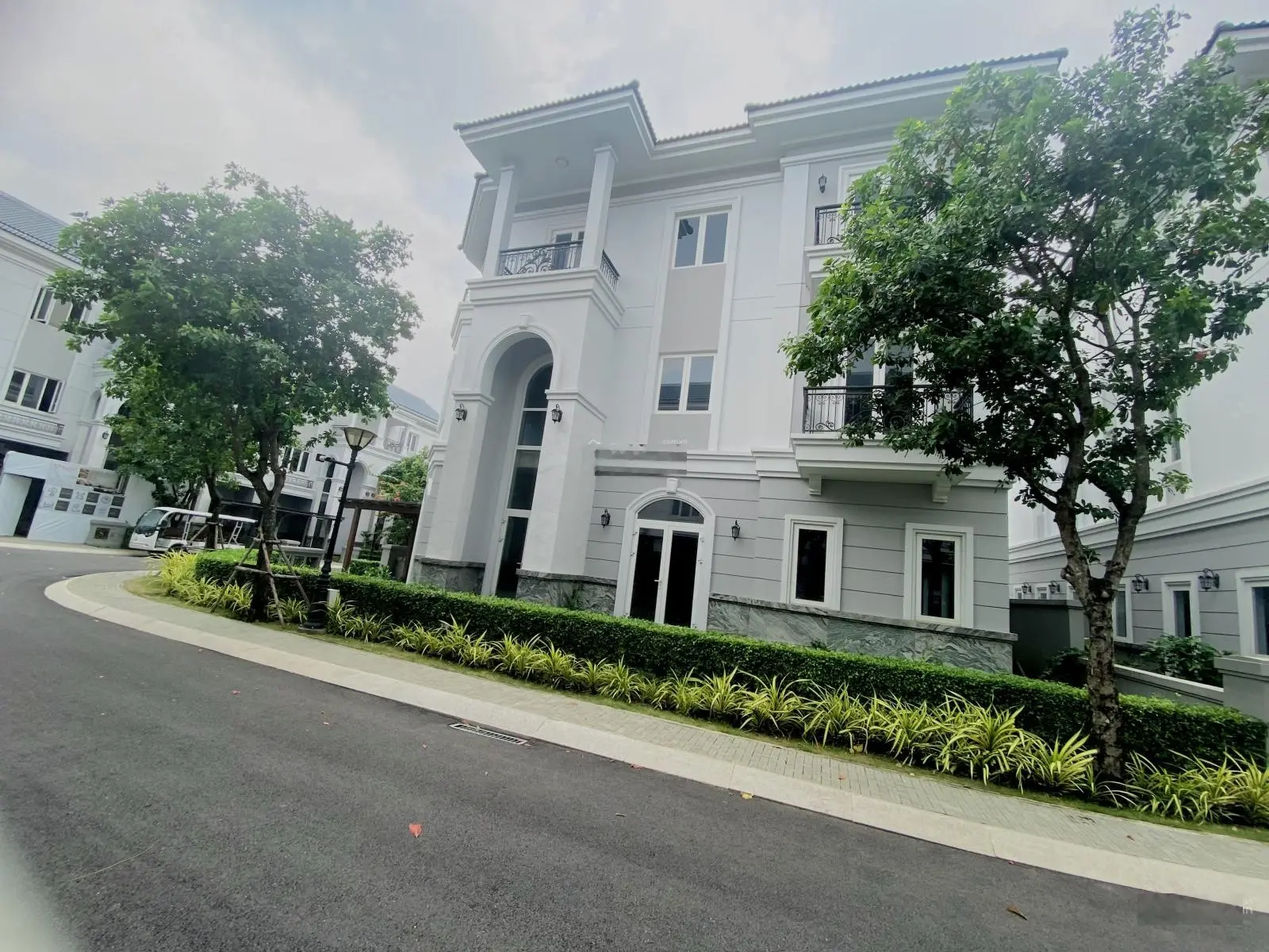 Quận 2 bán căn biệt thự song lập Sol Villas XD 292m2 giá 24 tỷ từ chủ đầu tư SCC - Nội thất cơ bản