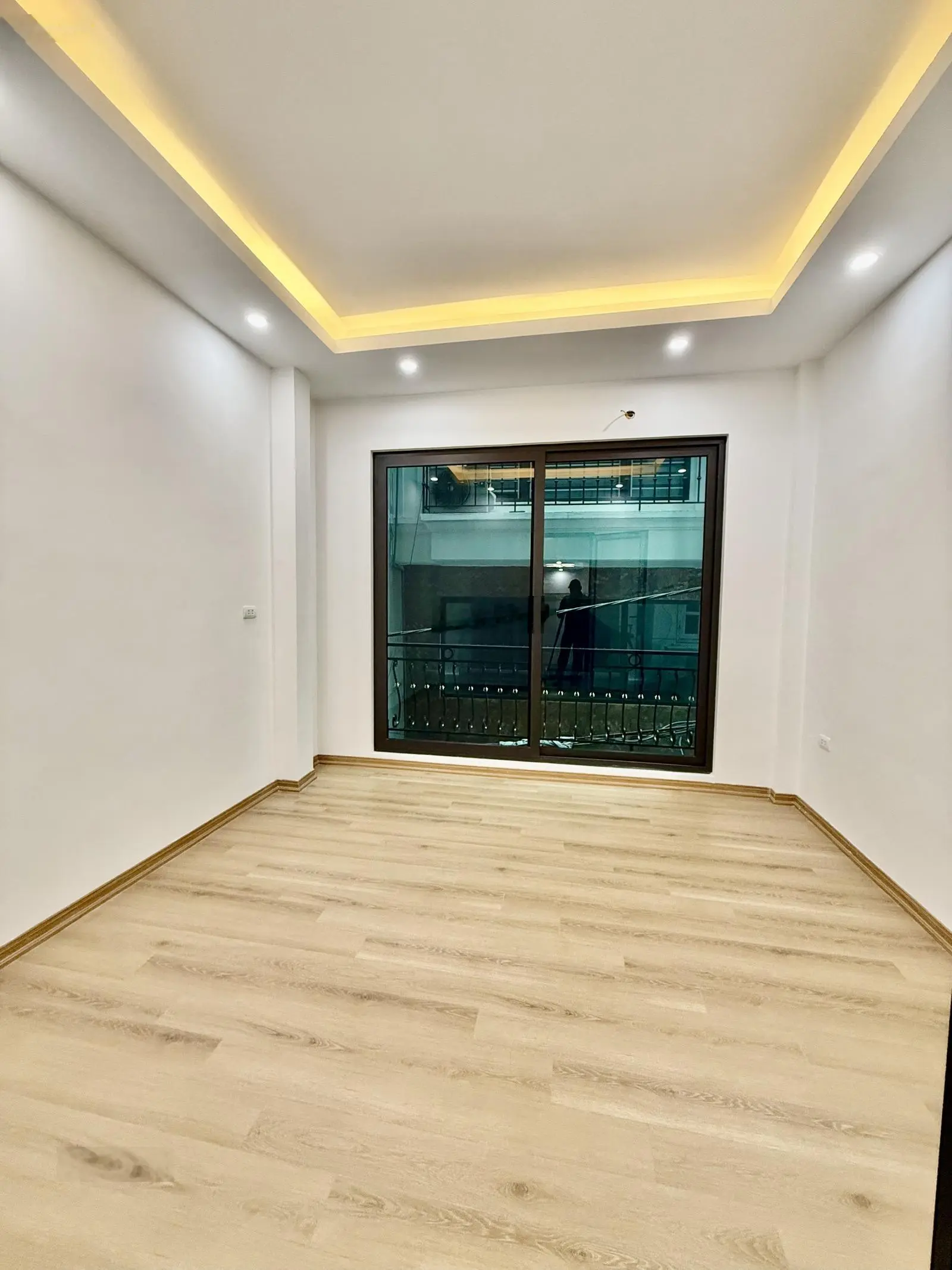 Chính chủ bán nhanh nhà đẹp Bằng Liệt Linh Đàm 38M-5 tầng - giá 6.85 tỷ , gần ô tô, kinh doanh onl