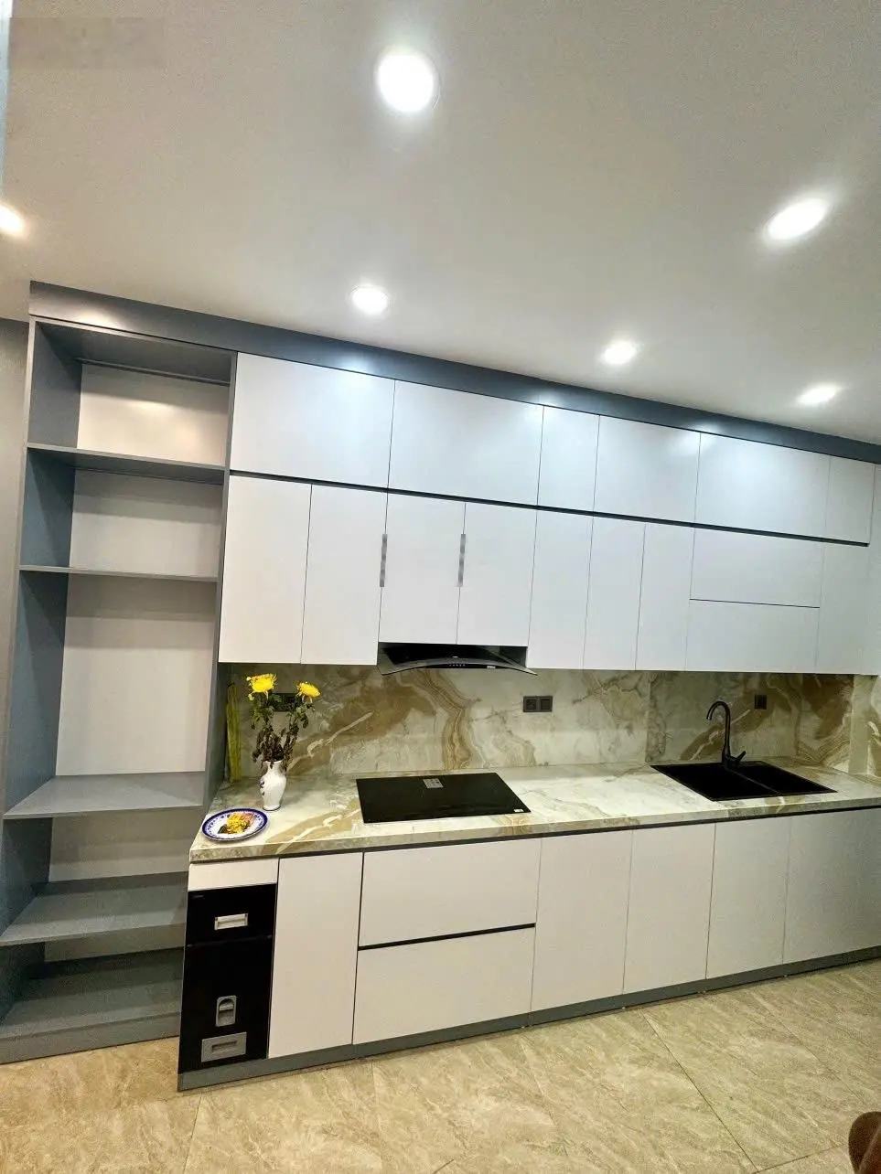 Ông anh nhờ bán nhà 34m2 bát khối, long biên - oto đỗ cửa - vị trí nhà, tương lai phát triển