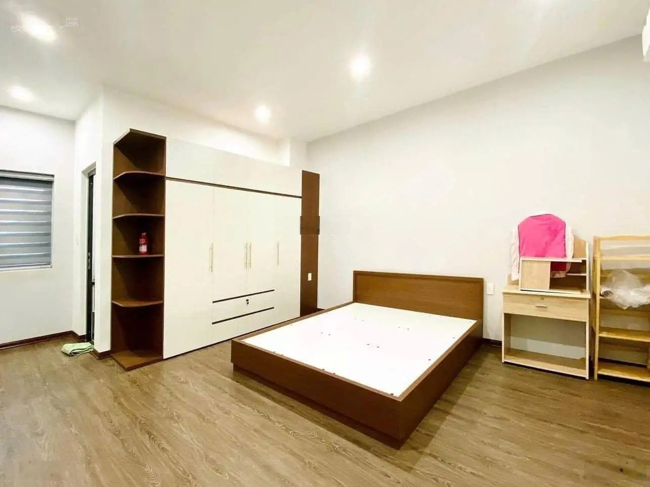 Bán nhà đường hẻm 5m Trần Kế Xương, Phường 7, Phú Nhuận. Giá 3 Tỷ 3, DT 70m2 (5x14) Sổ hồng riêng
