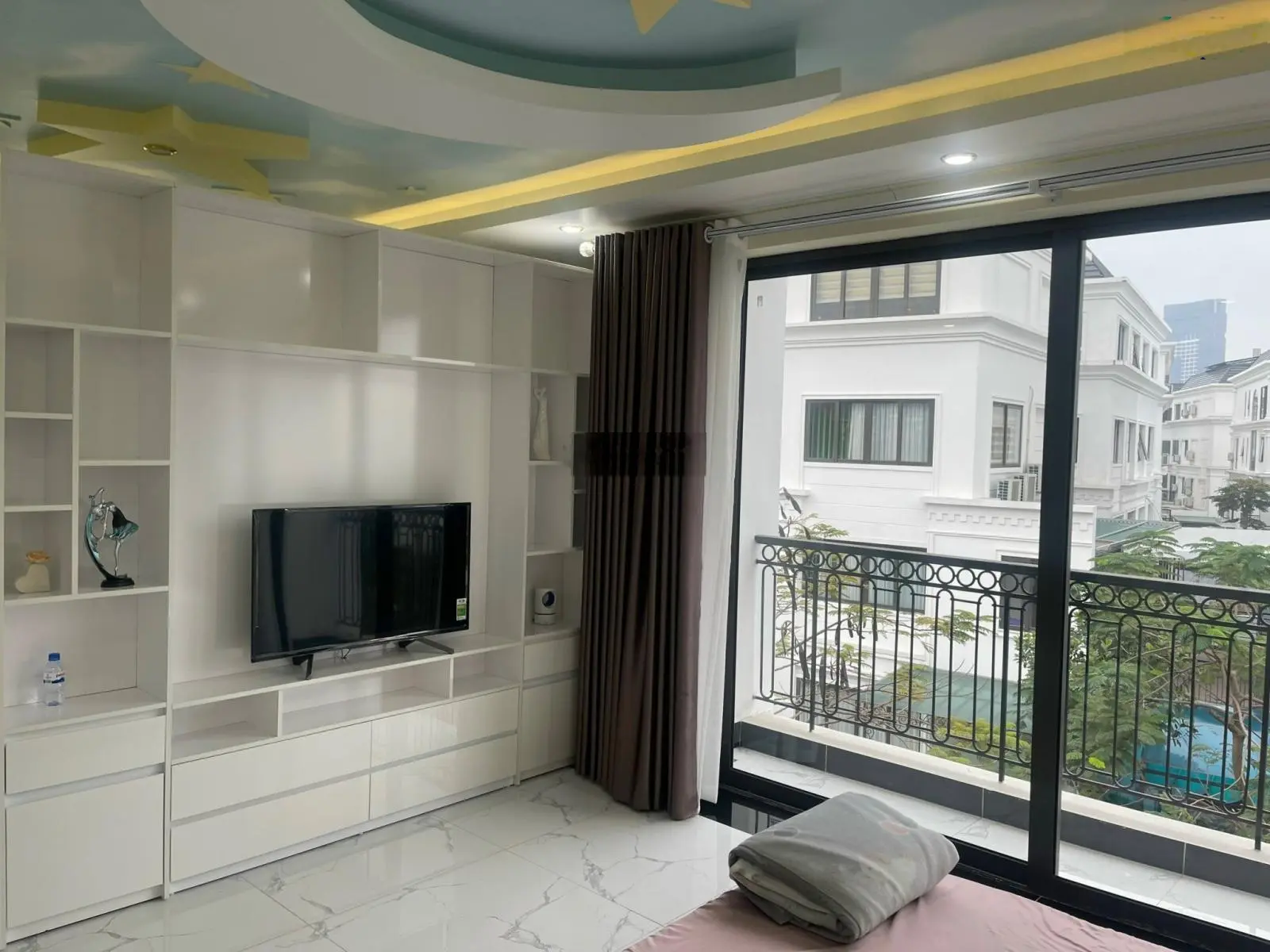Bán nhà liền kề trung tâm Bãi Cháy