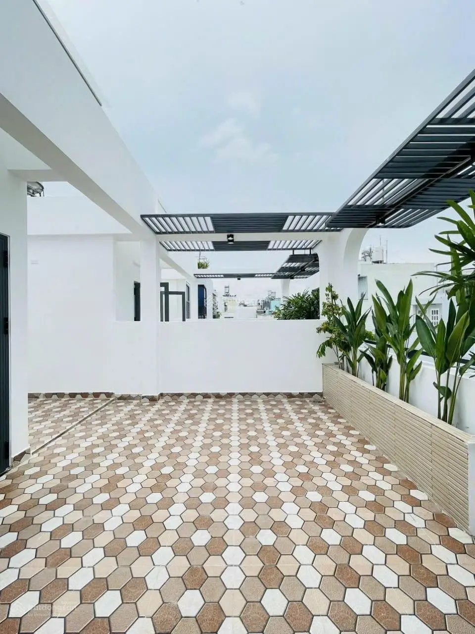 Bán Gấp nhà MT Lê Trọng Tấn Tân Phú DT 75m2 GIÁ bán 2 tỉ 265 đầy đủ nội thất SHR