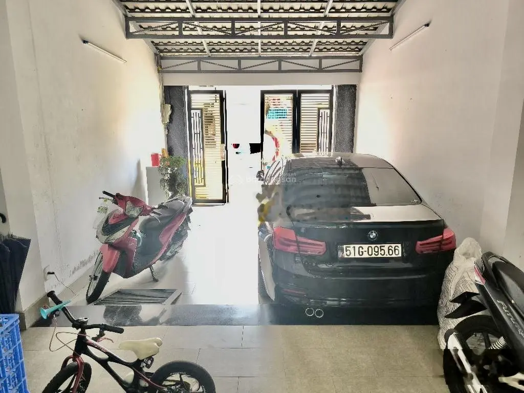 Chủ nhiệt bánnhà mặt tiển kinh doanh rộng lớn - đường 8m - xe hơi ngủ trong nhà! đường số 2 - ph