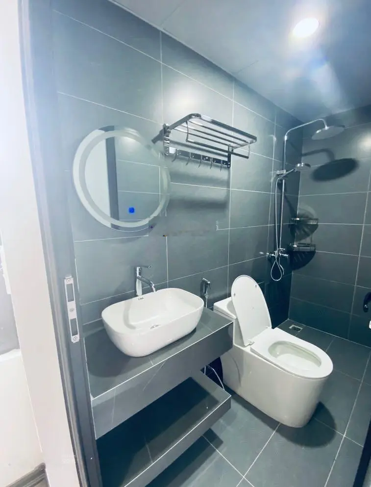 Bán nhà Bạch Mai, 42m2 - 6,245 Tỷ, ngõ nông, gần phố, lô góc 3 thoáng, full nội thất xịn, trung tâm