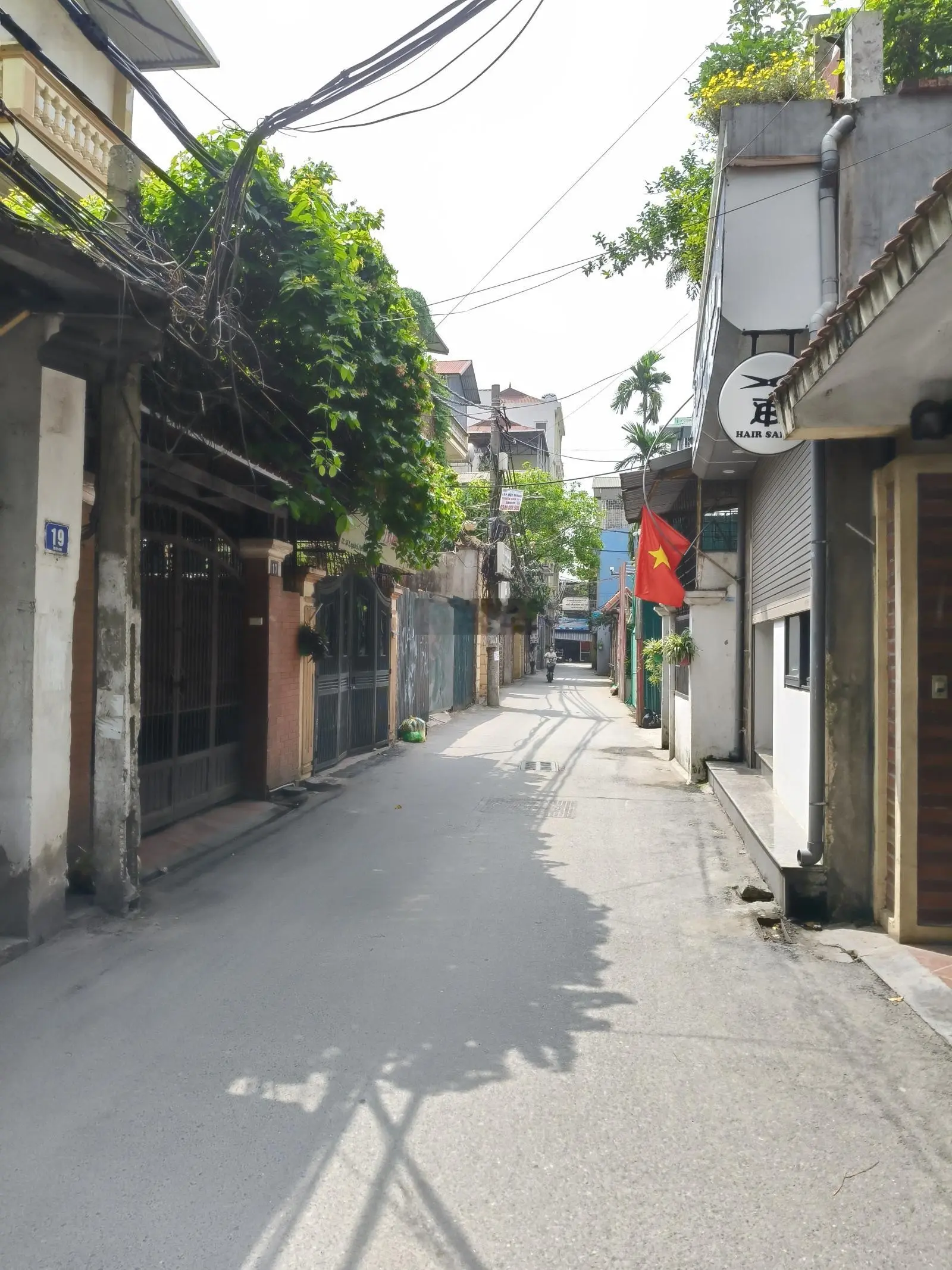 Bán nhà 5.5 tầng mới hoàn thiện có thang máy khu phố âu cơ tây hồ hà nội : 0981222026