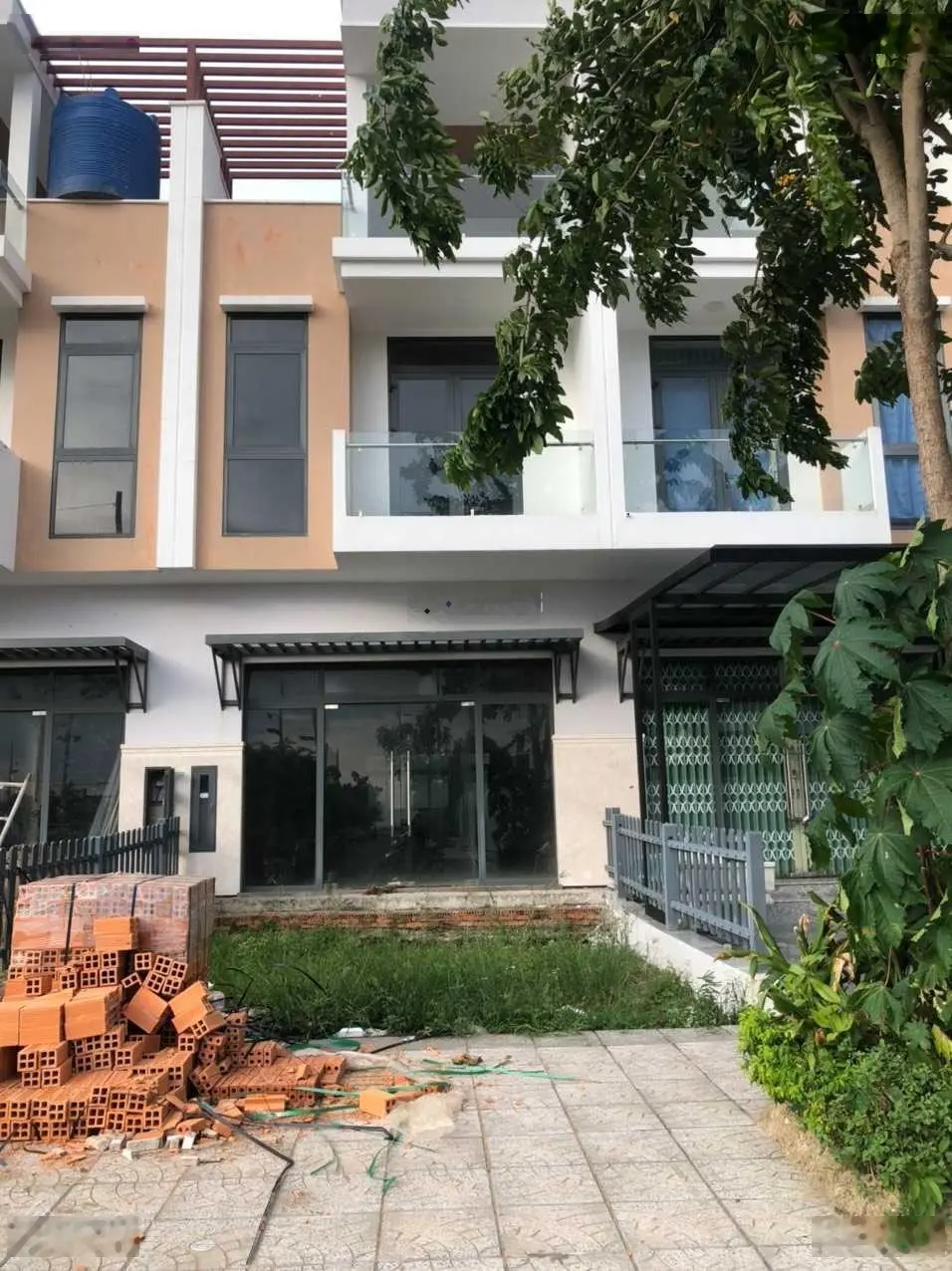 Nhà Phố Đảo Phú Gia, KĐT Phú Cường, Tp Rạch Giá 5x24m, 2 lầu gía 3.1 tỷ buông đuôi LH: 0901.089.288
