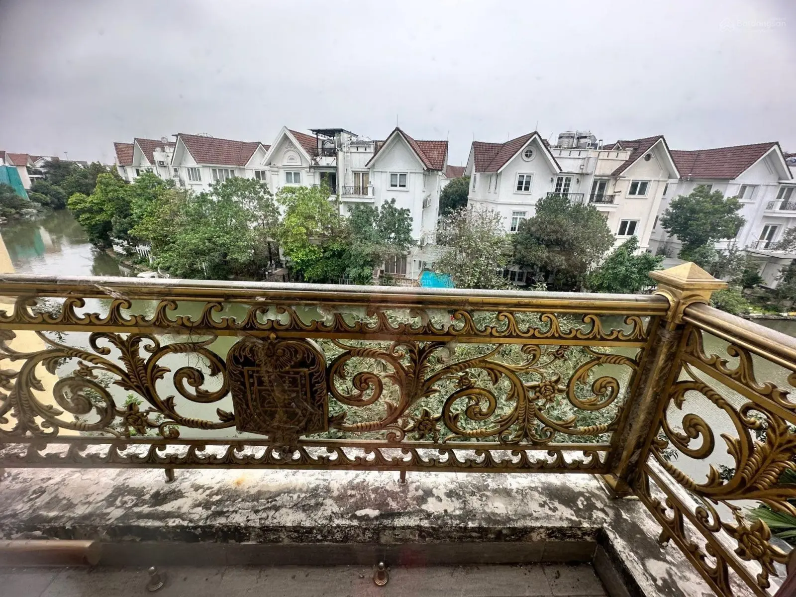 Bán song lập sông Hoa Sữa 1, 200 m2, Đông Nam, 6xtỷ Vinhomes Riverside, 0963 892 ***
