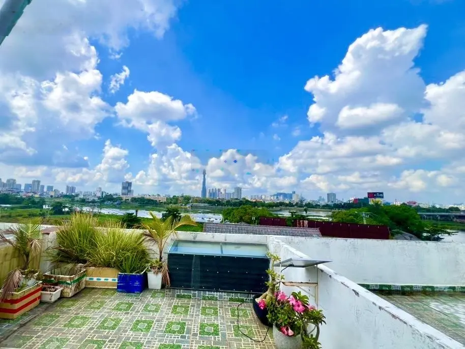 Nhà 3 tầng - khu ven sông hiệp bình chánh - hẻm xe hơi - view sông - landmark 81 - giá chỉ 7.xx tỷ.