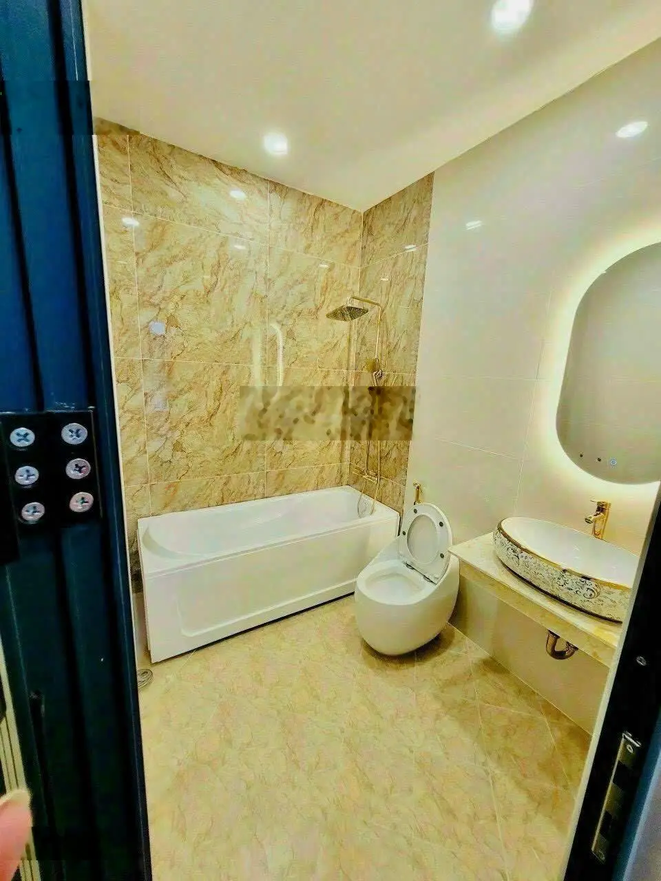 Bán nhà HXH khu đồng bộ 8 căn sau lưng căn MT ngay Công Viên Làng Hoa, P.8, Gò Vấp.