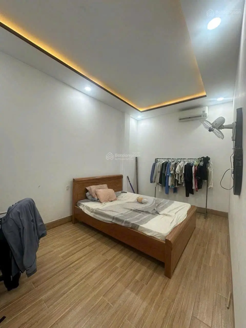 Nhà 3 tầng đường Hòa Nam 4, đi bộ ra Nguyễn Huy Tưởng, cách bến xe trung tâm chỉ 200m