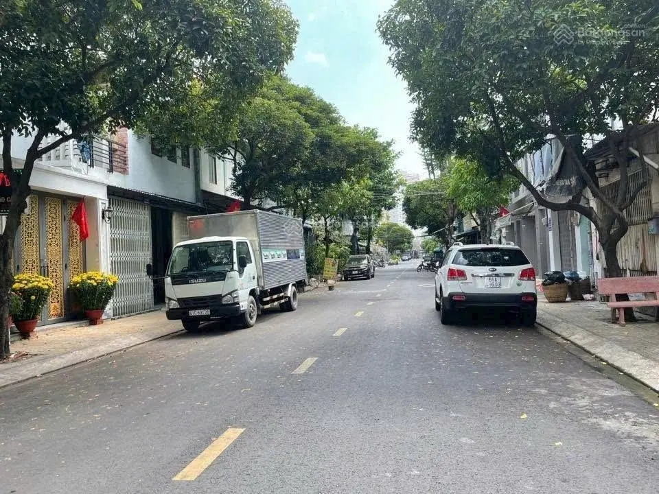 Bán nhà 1 trệt 1 lầu 4x17m, mặt tiền đường Nguyễn Văn Tố, phường Tân Thành, Quận Tân Phú.