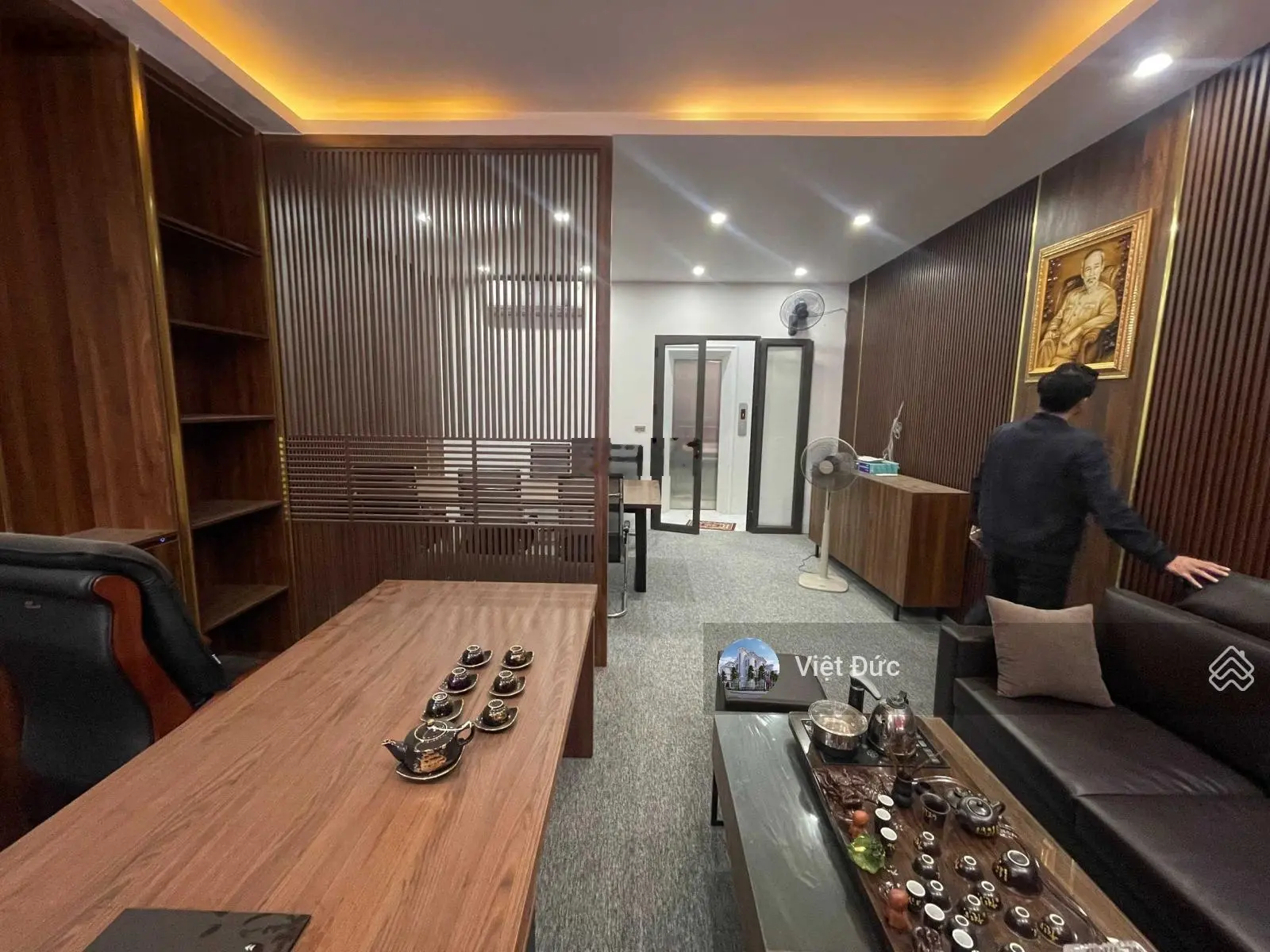 Bán gấp liền kề được kinh doanh khu Sao Biển, đã hoàn thiện nội thất giá 14.5 tỷ