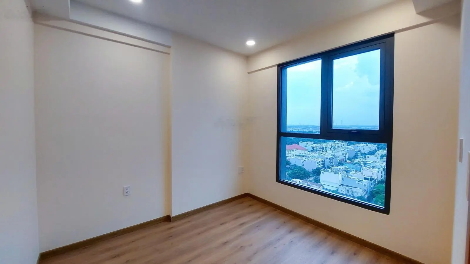 Cần ra gấp căn hộ ngay Phú Mỹ Hưng, view sông siêu đẹp giá chỉ từ 2.1Tỷ. Không ảo giá, liên hệ ngay