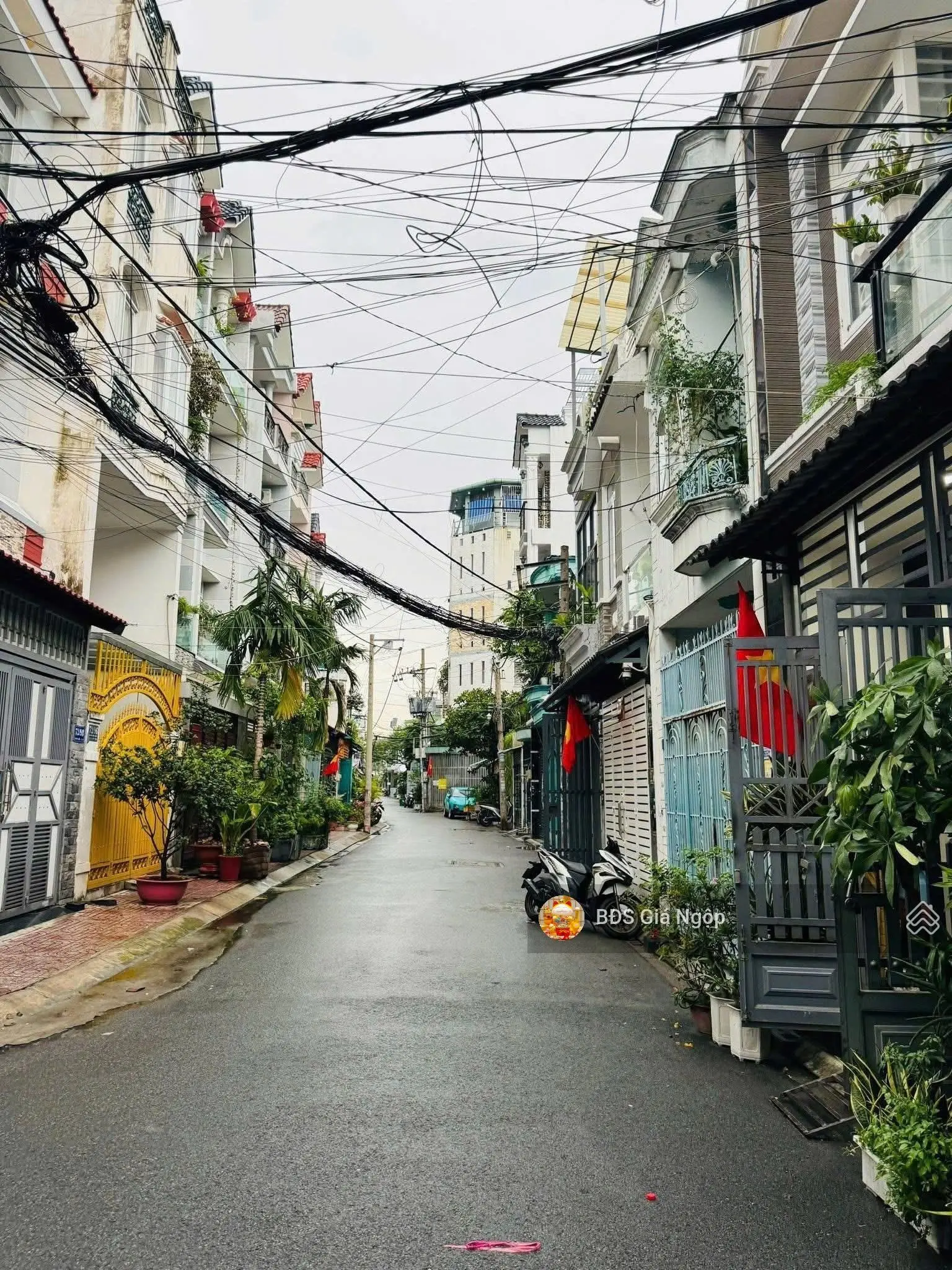Bán nhà ung văn khiêm phường 25 bình thạnh hẻm 5m dt 55m2 sát đh hutech
