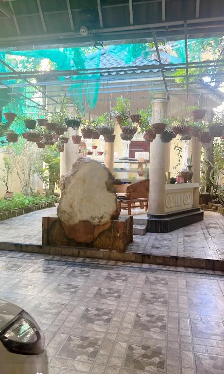 Bán biệt thự 3 tầng siêu rộng tọa lạc trên con đường siêu to đường Phú Thịnh, Bắc Cường, TP Lào Cai