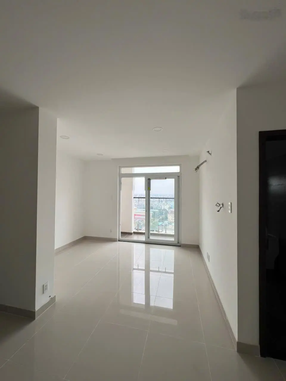 Chủ kẹt tiền gửi bán gấp 88m2 3PN 2WC giá 3,08 tỷ hỗ trợ vay Vietcombank nhà trống dọn vào ở liền
