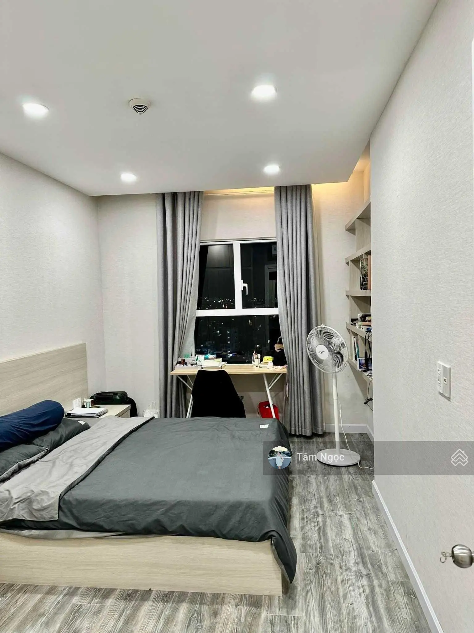 Chủ nhà nợ bank cần ra gấp CC Sunrise City Q. 7 - DT 105.75m2 - 2PN, 2WC