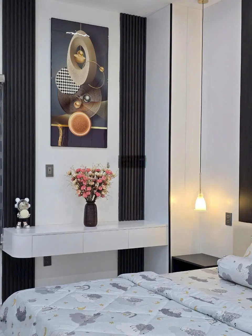 Bán siêu phẩm thiết kế Luxury, full nội thất hiện đại, cách biển 500m, sân ô tô. LH 0937 894 ***