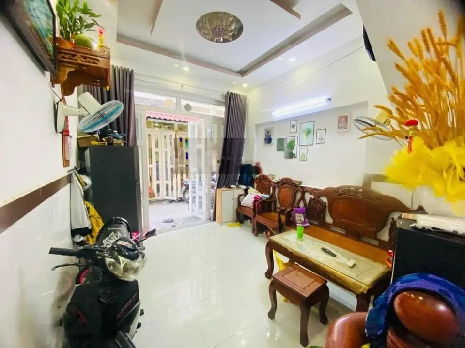 Nhà 40m2 đường Phùng Văn Cung 1T3L sát trường THCS Trần Huy Liệu, sổ riêng