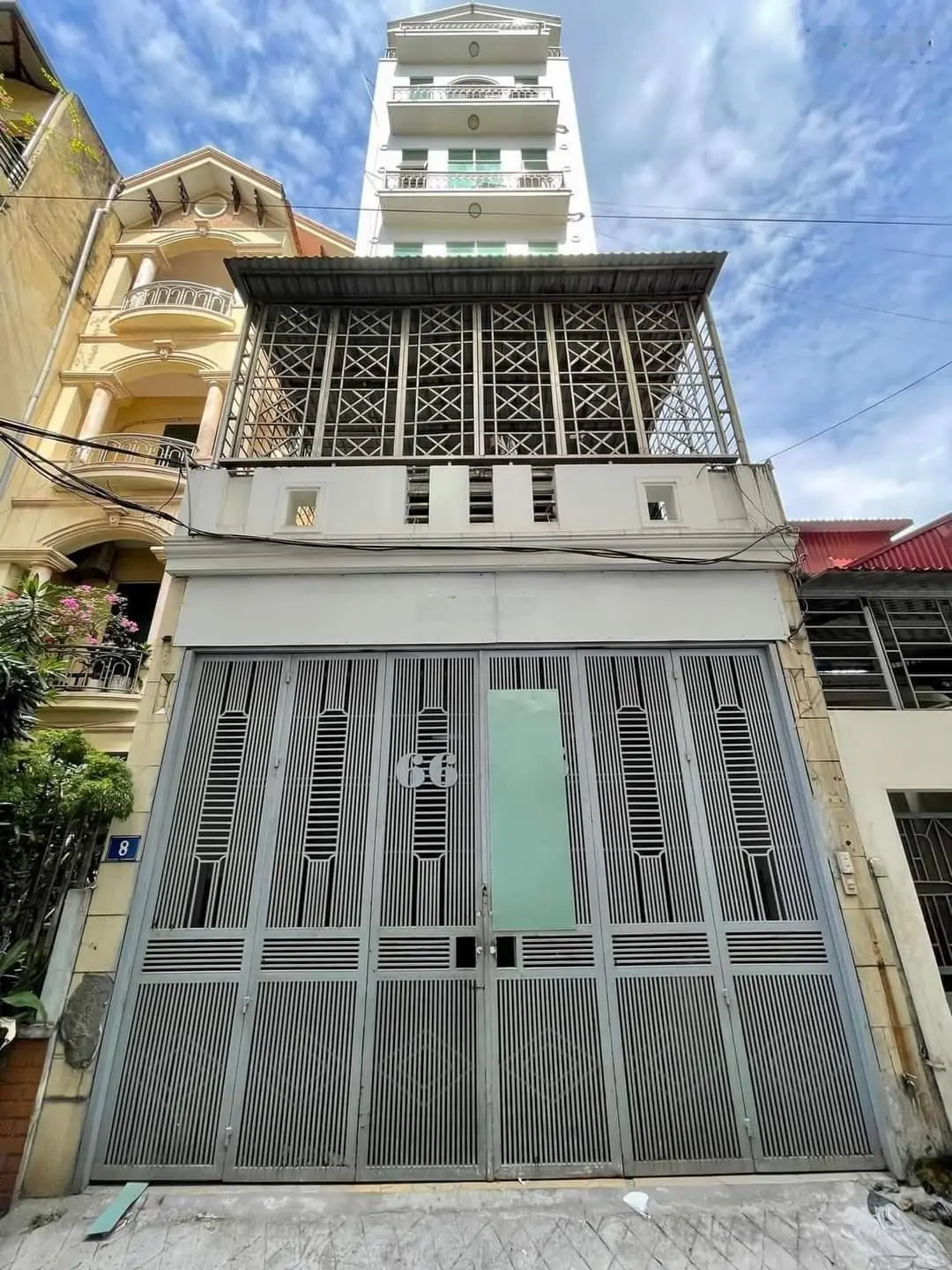 Chu Huy Mân Long Biên DT 95m2x7T MT 5m, gara thang máy, ô tô tránh, vị trí vàng kinh doanh đỉnh cao