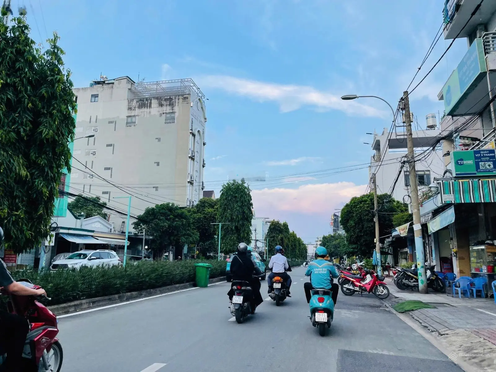 Cực Hiếm! Bán nhà mặt tiền kinh doanh sầm uất Đại Lộ II, sát chợ Phước Bình, thích hợp KD đa nghành