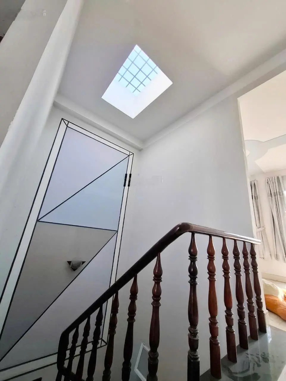 Nhà rất mới 4 tầng Khu Nam Hùng Vương - nhà mặt tiền nhưng giá hẻm - 70m2 - 4PN - ở và kinh doanh
