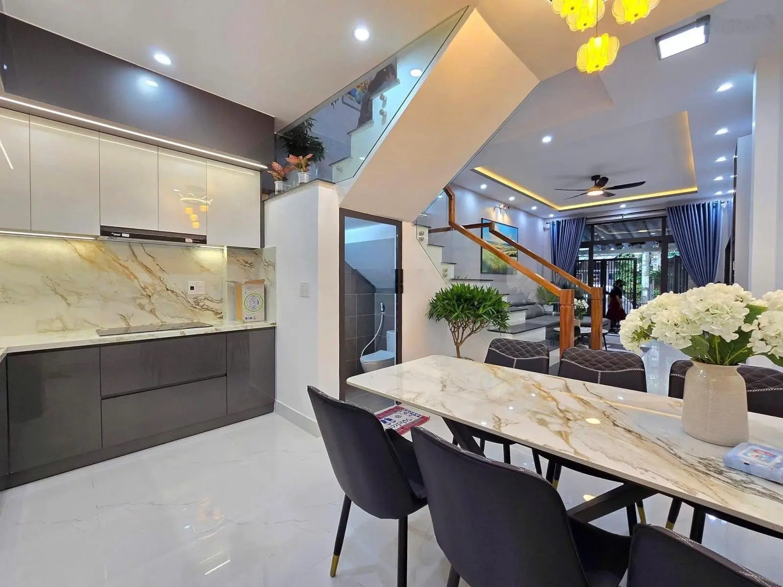 Bán nhà riêng giá 1tỷ850 tại đường dương đình cúc,80m2 view đẹp, 3pn-2wc , cho thuê đầu tư .