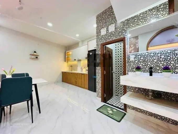 Về quê ở cần bán nhà Đường Nguyễn Đức Cảnh P. Tân Phong Quận 7 Giá 2tỷ970/58,5m2(4,5x13) có sẵn sổ.