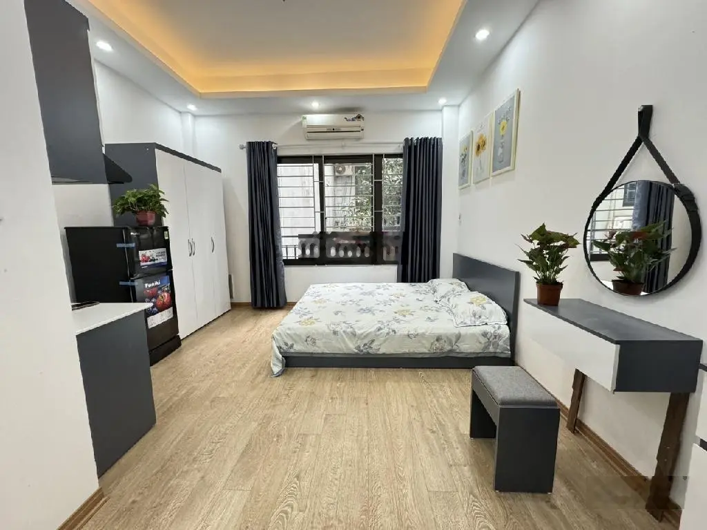 Chính chủ cần bán căn hộ dịch vụ Phú Đô. Diện tích 56m2 doanh thu 60 triệu/tháng. Giá chào 12 tỷ