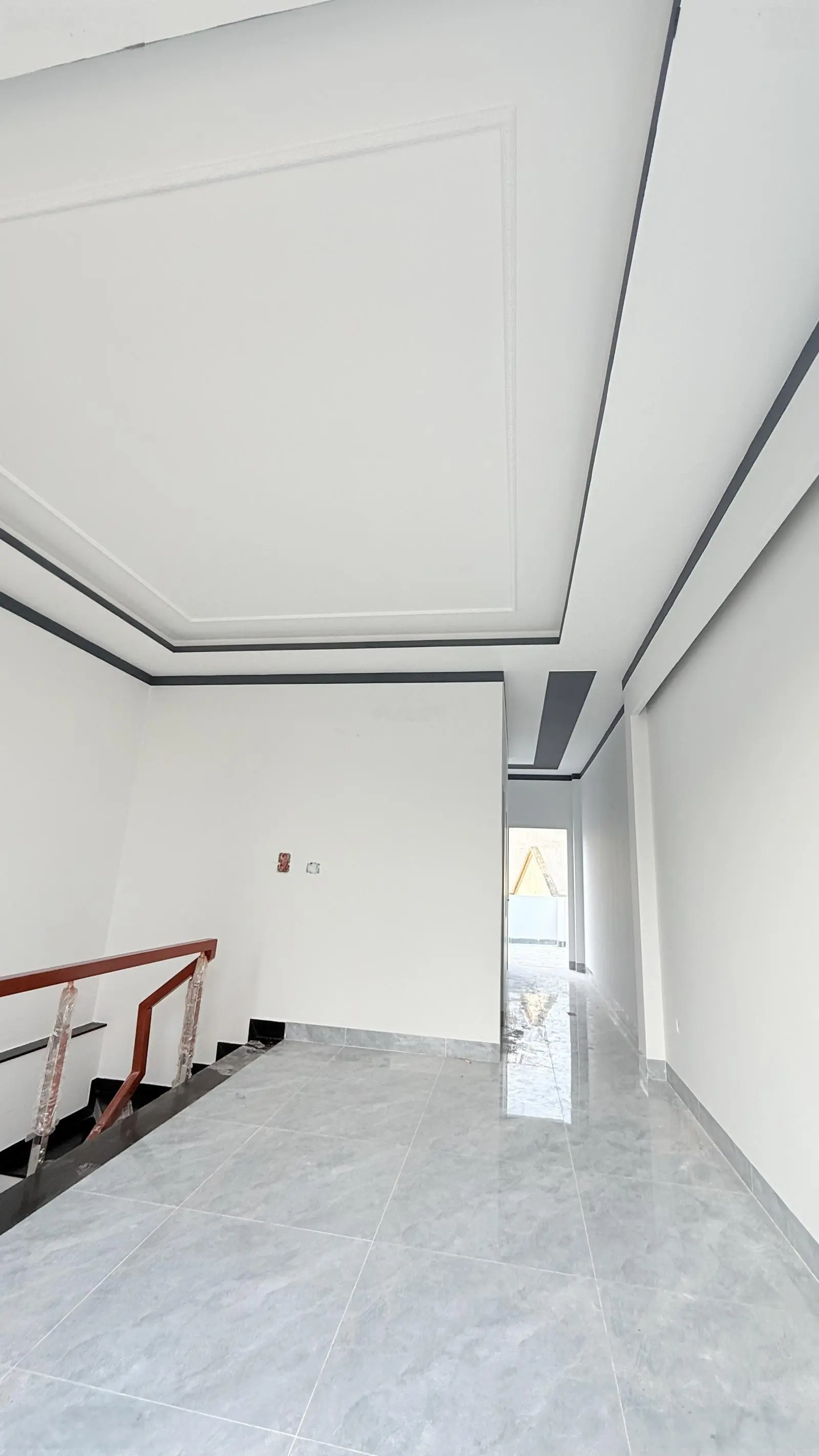 Bán nhà 1 trệt 1 lầu 92,5 m2 có hoàn công tại Phường Dĩ An Tp Dĩ An .