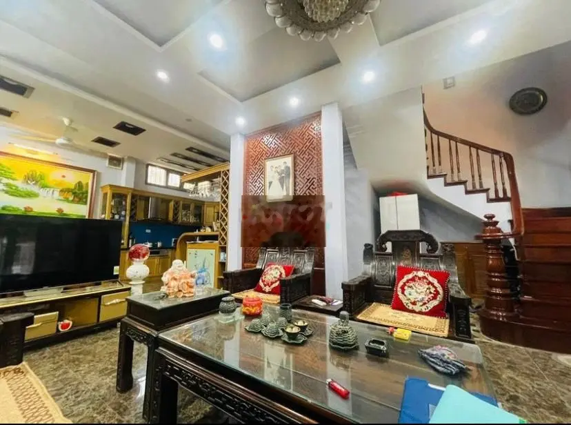 Cần nhượng sổ căn nhà #Kim_Ngưu, 47m2, 10m Ô tô thẳng Công viên