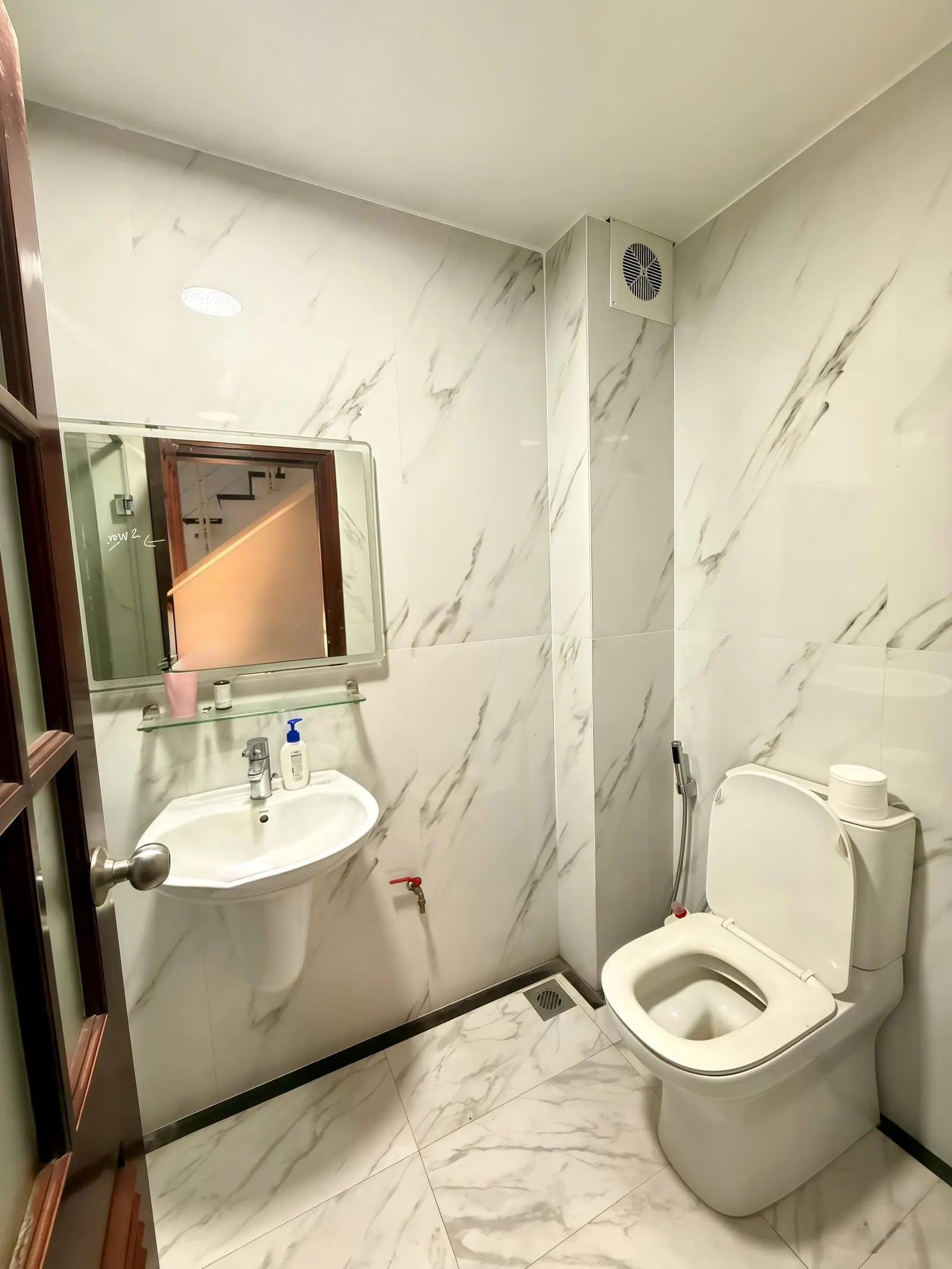 Bán nhà gần phố Khuất Duy Tiến 55m2*5T,MT 4.2m,gara oto,2thoáng,kinh doanh,10m ra phố, giá 18.3tỷ.