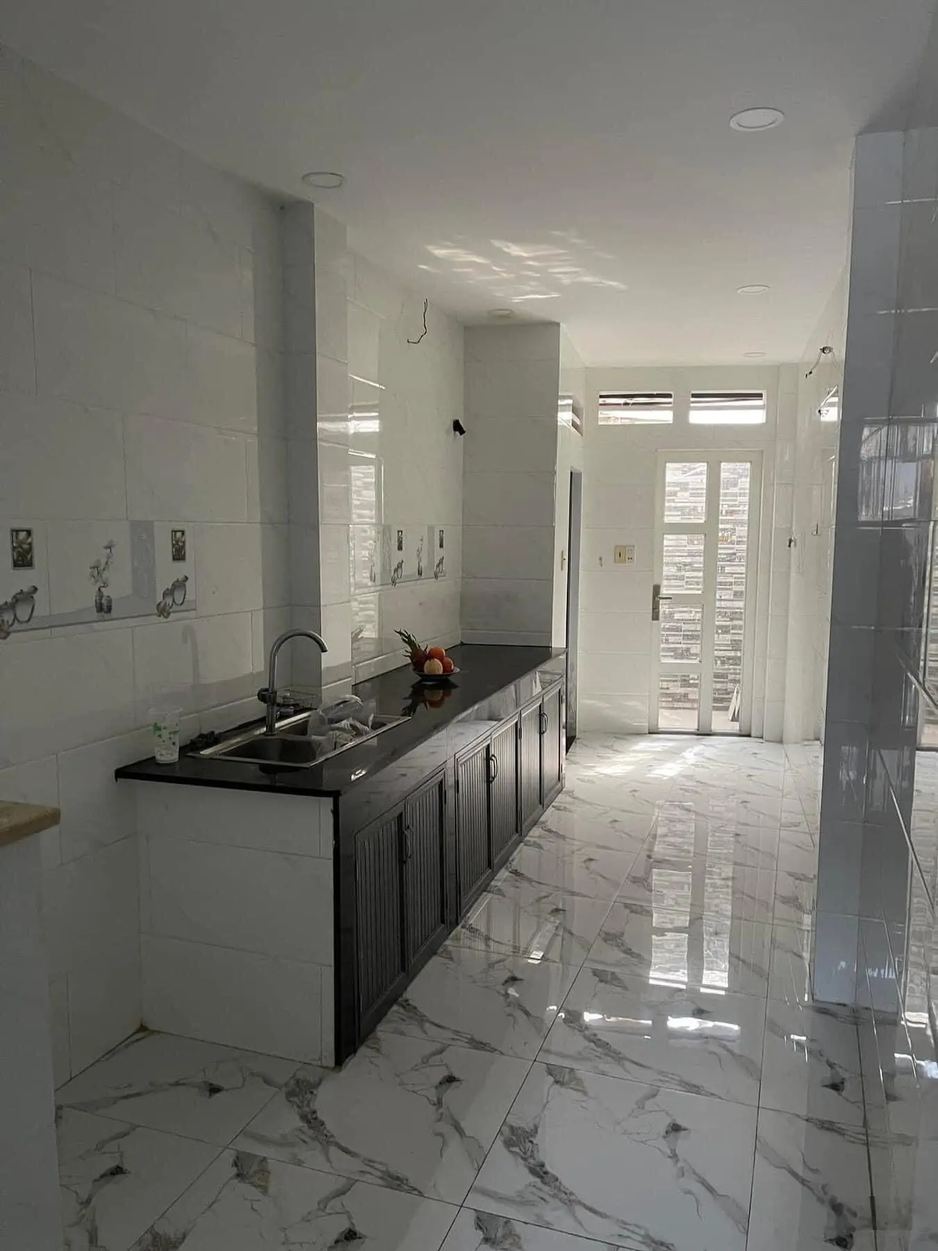 Chủ cần vốn bán gấp nhà hẻm 4m , 40m2 , Giá : 2tỷ640 , Vĩnh Hội , P4 , Q4 . Sổ Riêng